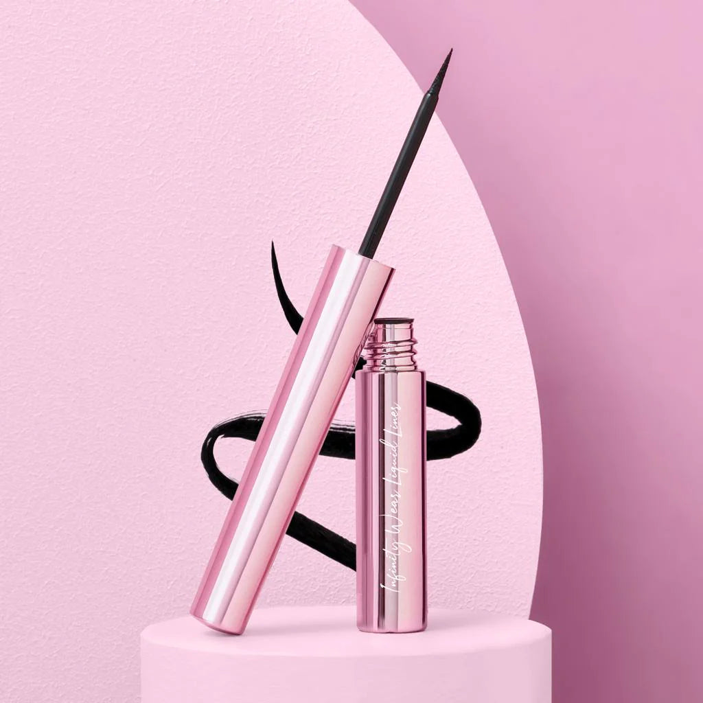 Matte liquid eyeliner
