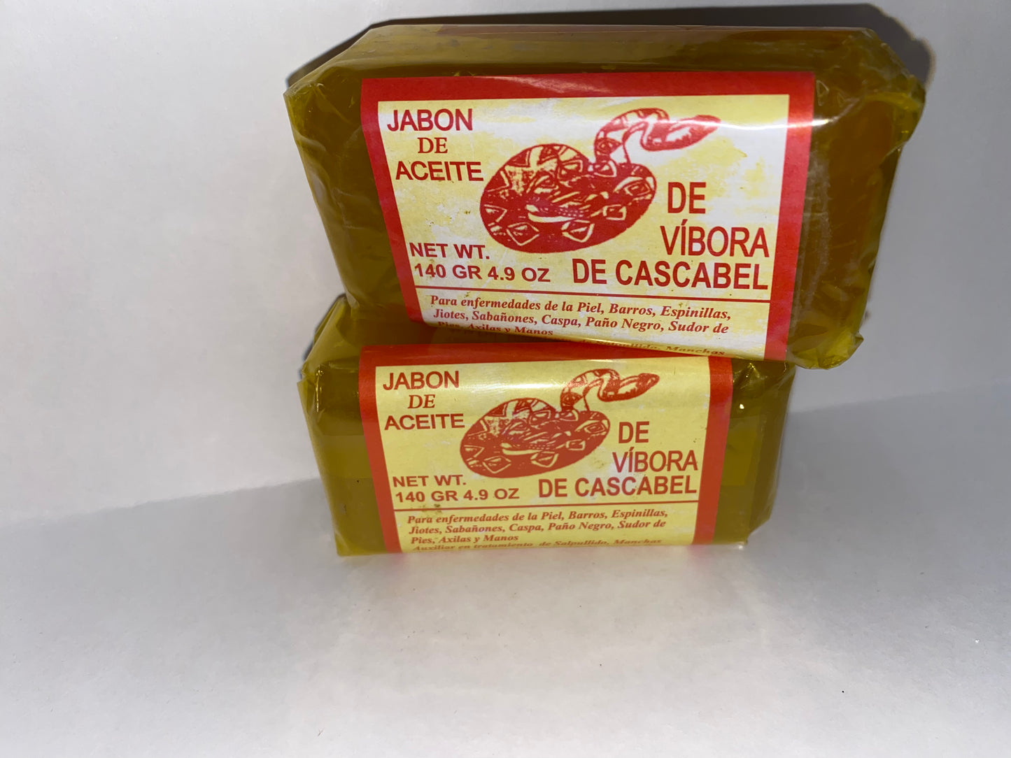 Jabón de aceite de víbora cascabel